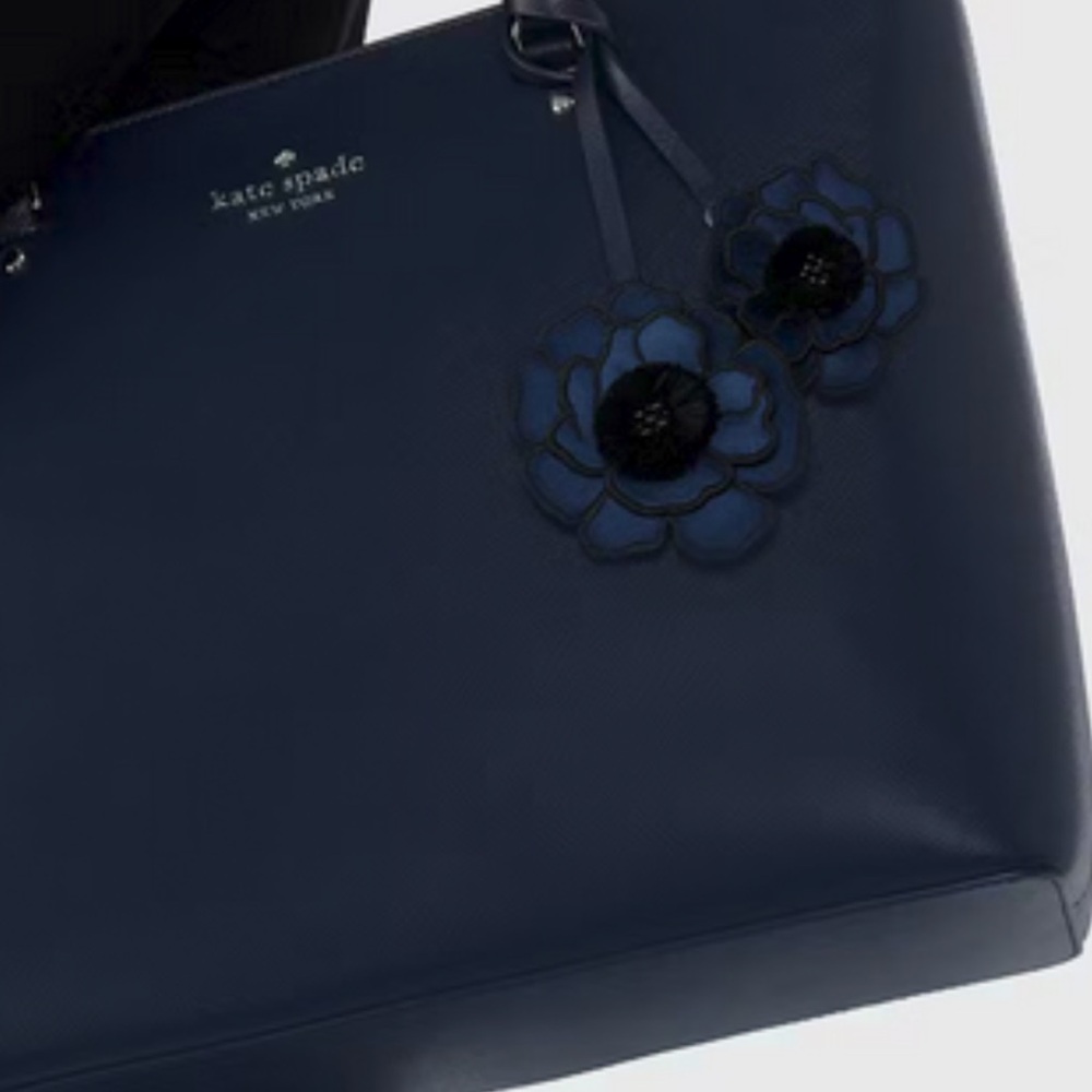 Kate spade large tote saffiano PVC